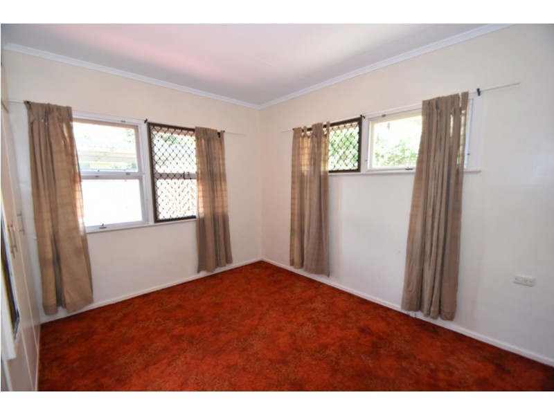 310 South Street, Harristown QLD 4350