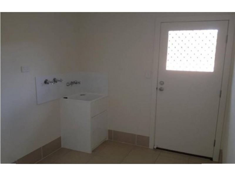 1a Sweeney Street, Kearneys Spring QLD 4350