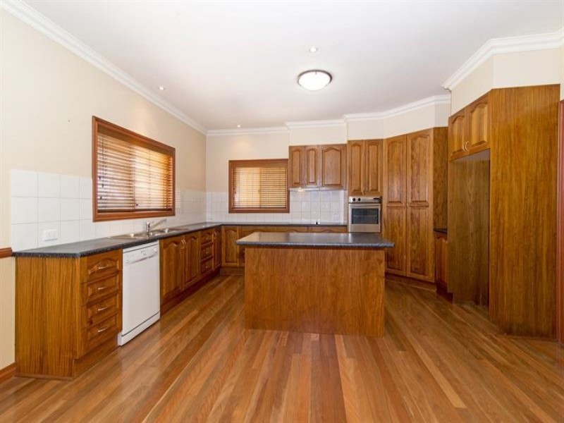 3 Panoramic Drive, Preston QLD 4352