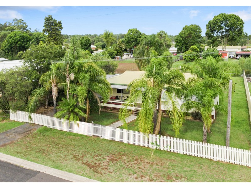 7 George Street, Helidon QLD 4344
