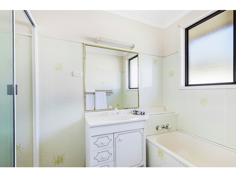 4/4 Hamilton Street, Newtown QLD 4350