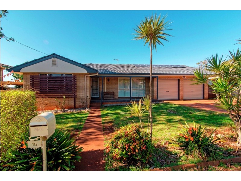 16 Clive Crescent, Darling Heights QLD 4350