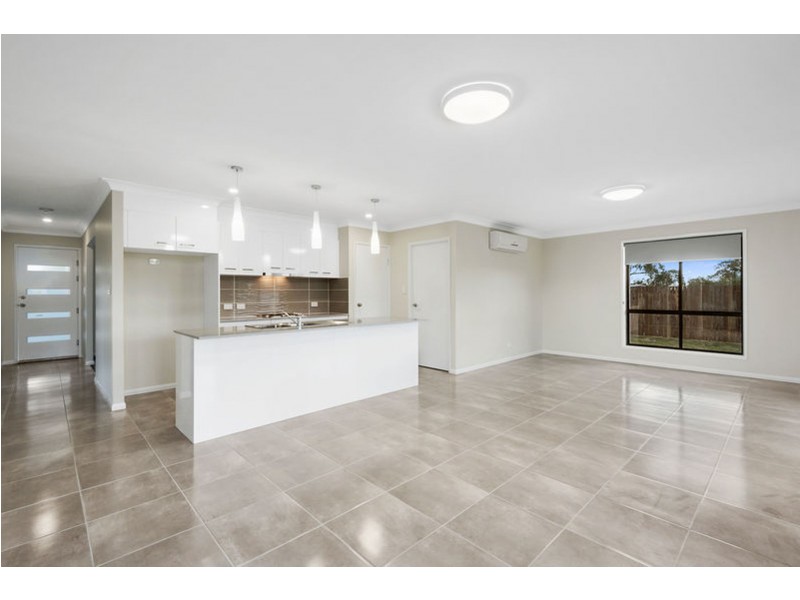 4 Magpie Drive, Cambooya QLD 4358