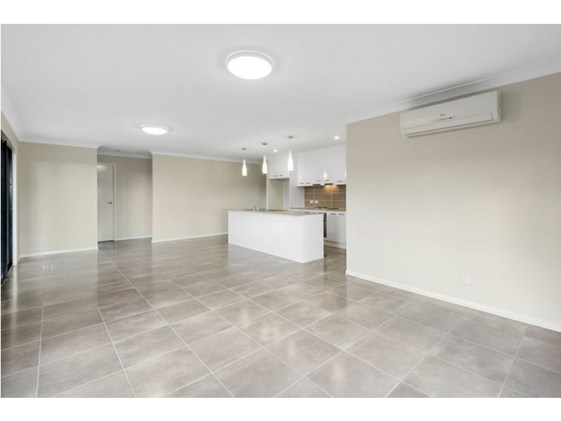 4 Magpie Drive, Cambooya QLD 4358