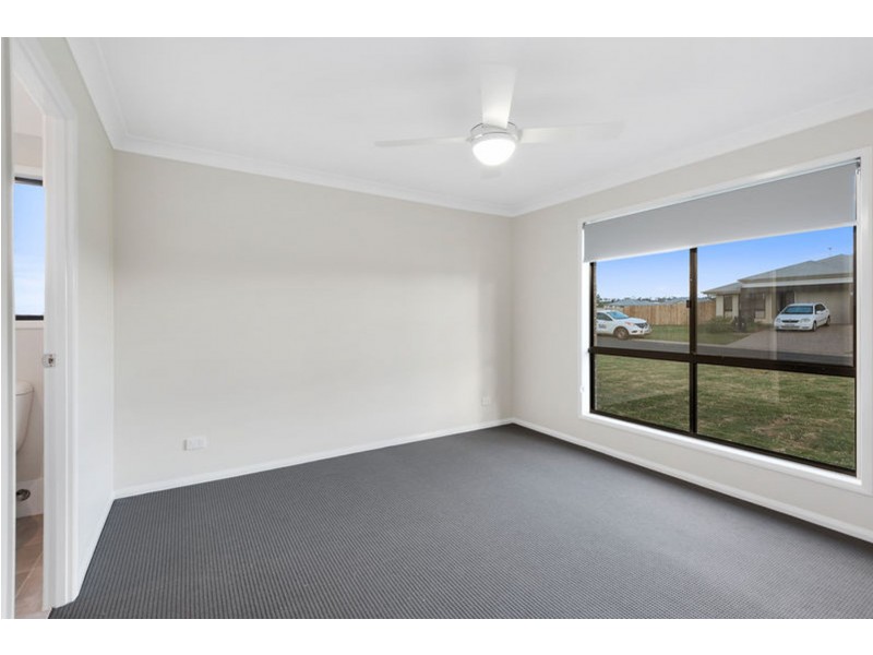 4 Magpie Drive, Cambooya QLD 4358