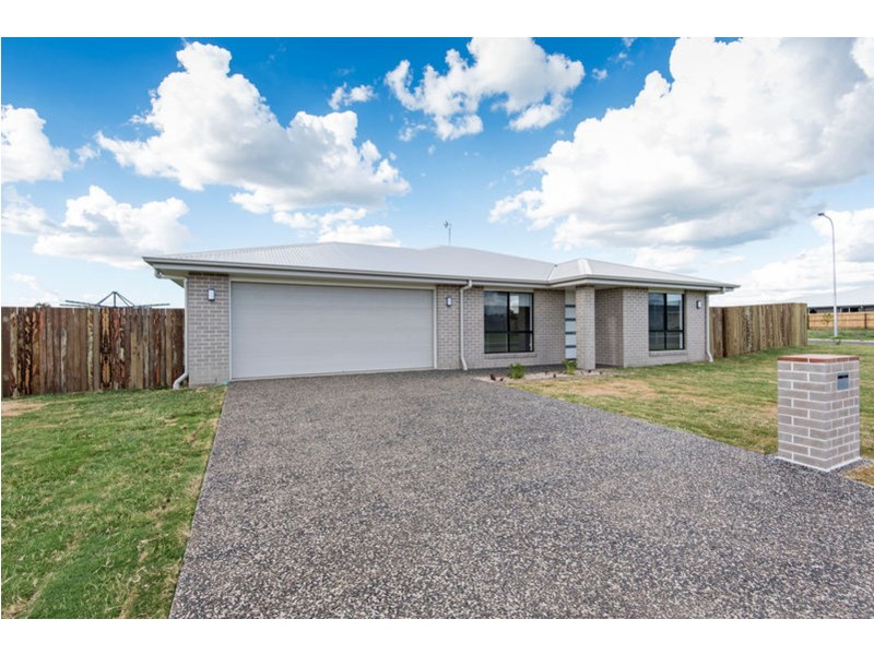 4 Magpie Drive, Cambooya QLD 4358