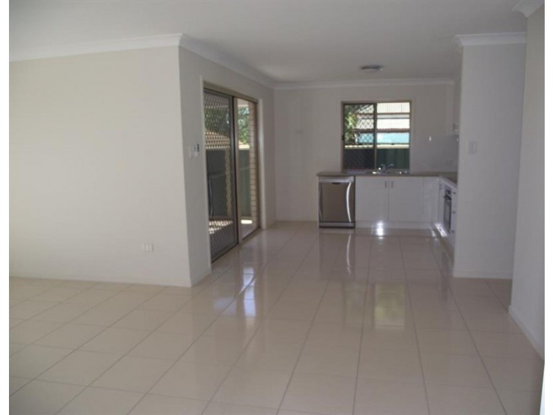 2/16 Price Lane, Toowoomba City QLD 4350