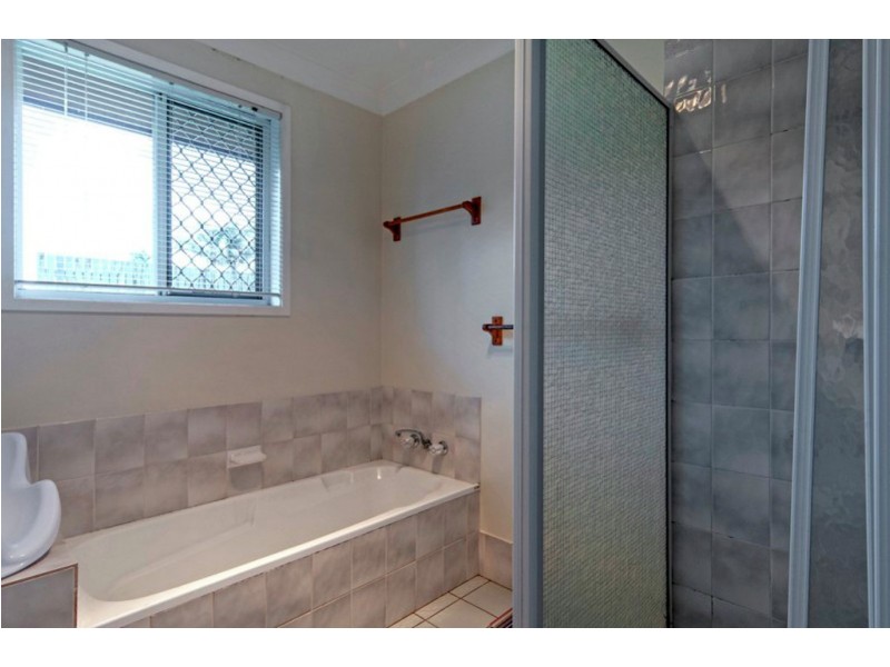 388 Boundary Street, Wilsonton QLD 4350