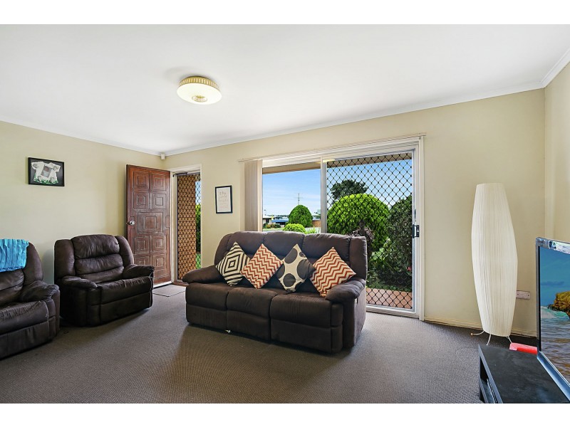 1 Stella Court, Wilsonton QLD 4350
