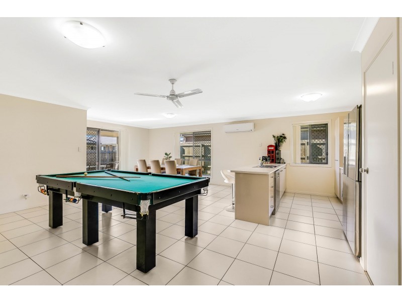 11 Abbey Street, Cranley QLD 4350