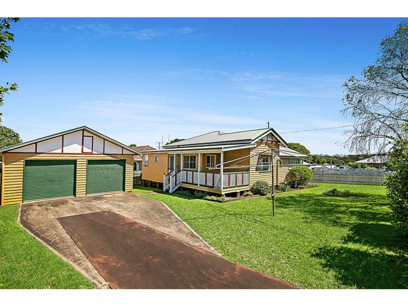 2A Kenilworth Street, North Toowoomba QLD 4350