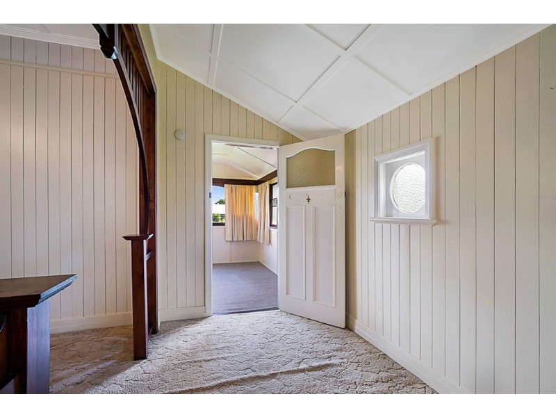 2A Kenilworth Street, North Toowoomba QLD 4350