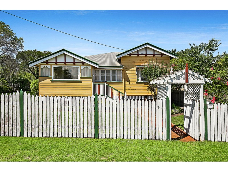 2A Kenilworth Street, North Toowoomba QLD 4350