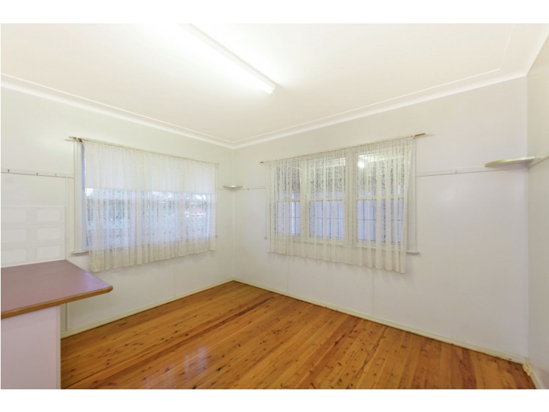 293B West Street, Harristown QLD 4350