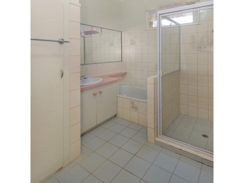 293B West Street, Harristown QLD 4350