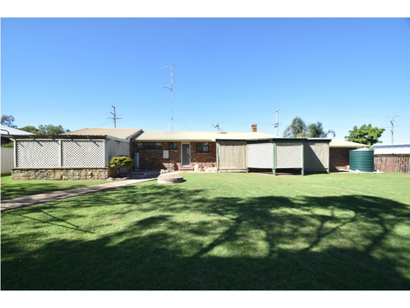 4 Ferguson Road, Westbrook QLD 4350