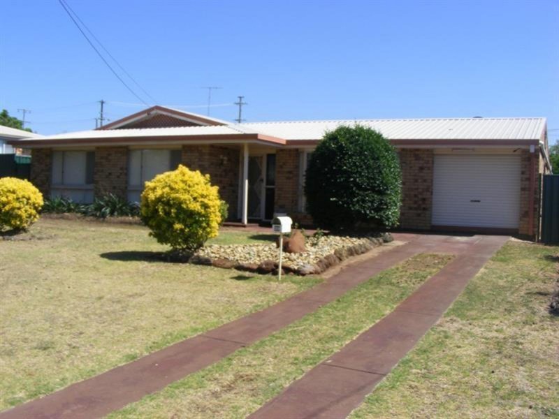 39 Riethmuller Street, Kearneys Spring QLD 4350