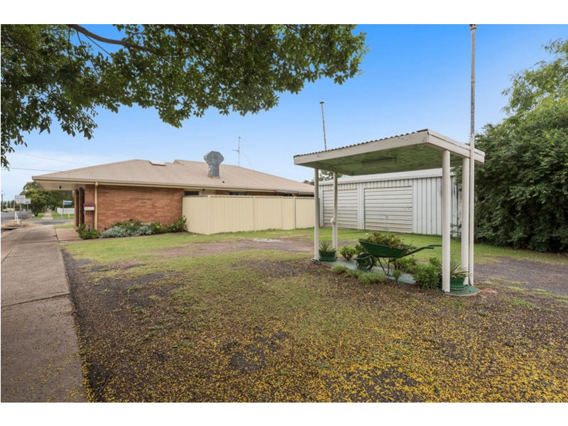 8 Fisher Street, Clifton QLD 4361