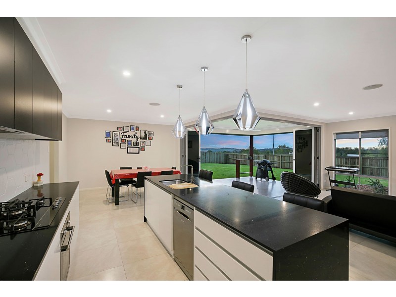 8 Wild Street, Westbrook QLD 4350