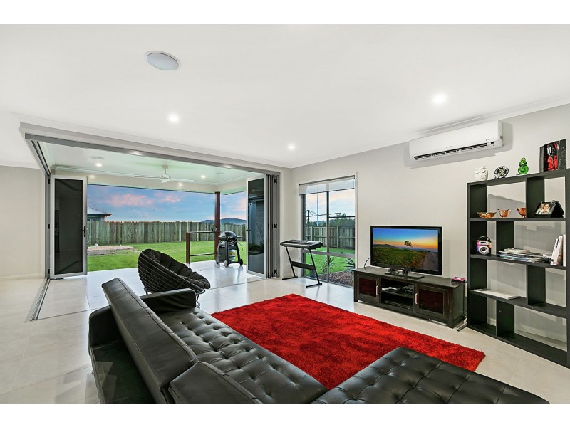 8 Wild Street, Westbrook QLD 4350