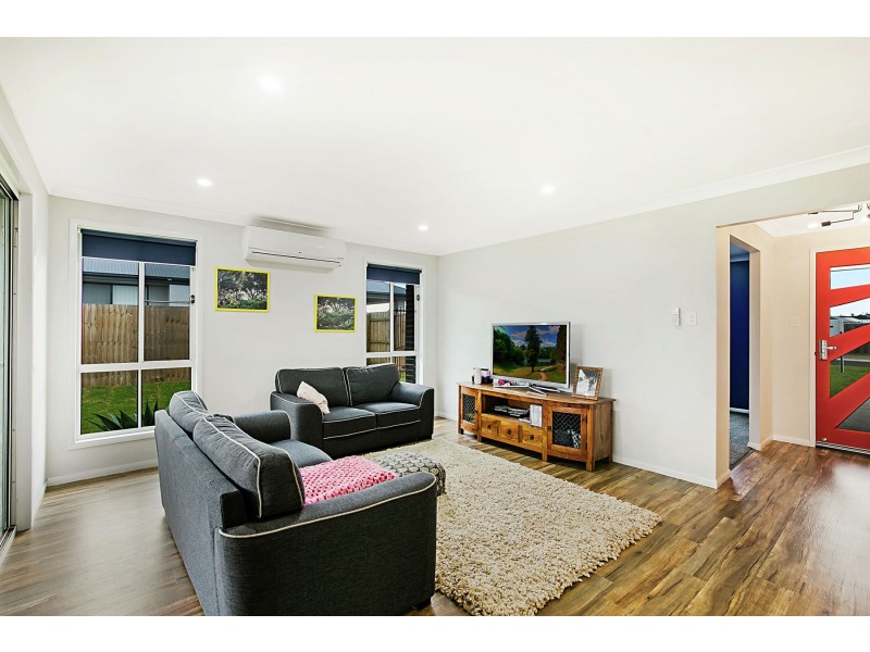 10 Magpie Drive, Cambooya QLD 4358