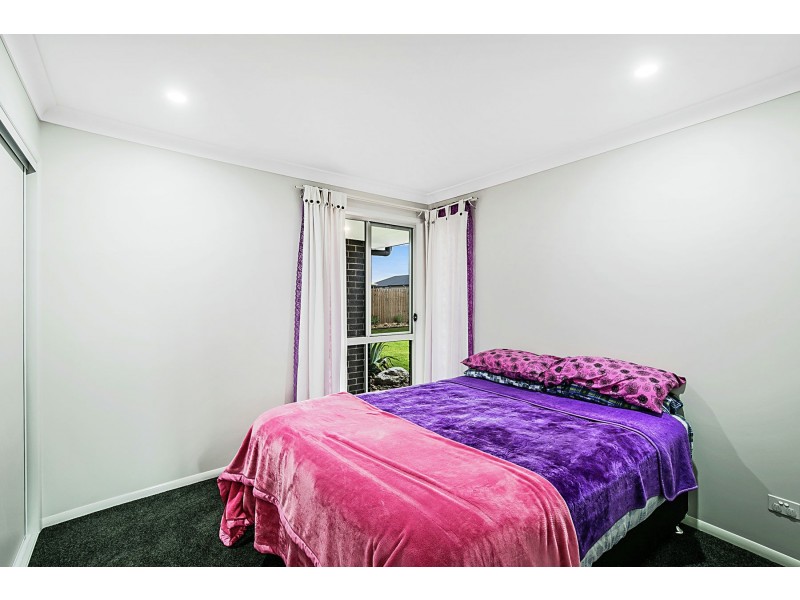 10 Magpie Drive, Cambooya QLD 4358