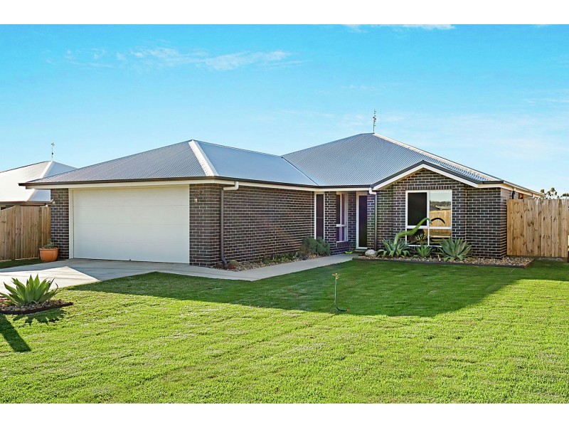 10 Magpie Drive, Cambooya QLD 4358