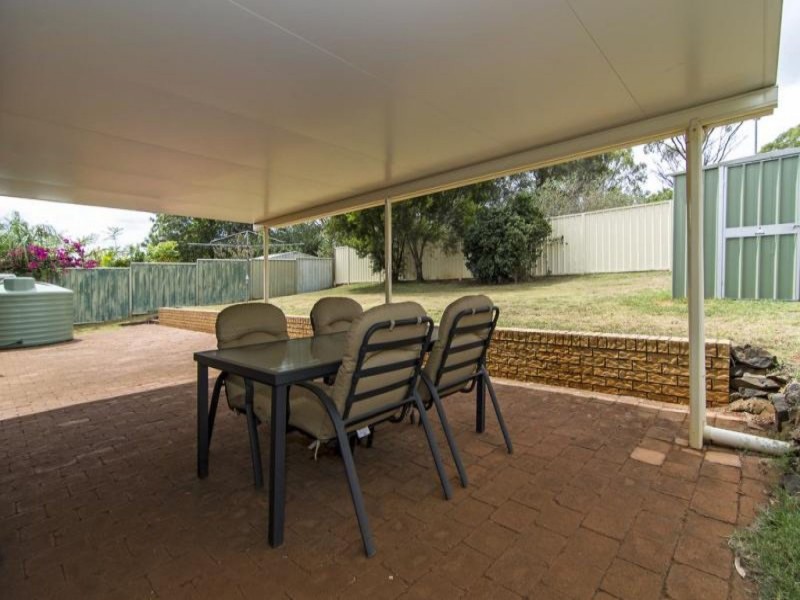 4 Champagne Crescent, Wilsonton Heights QLD 4350