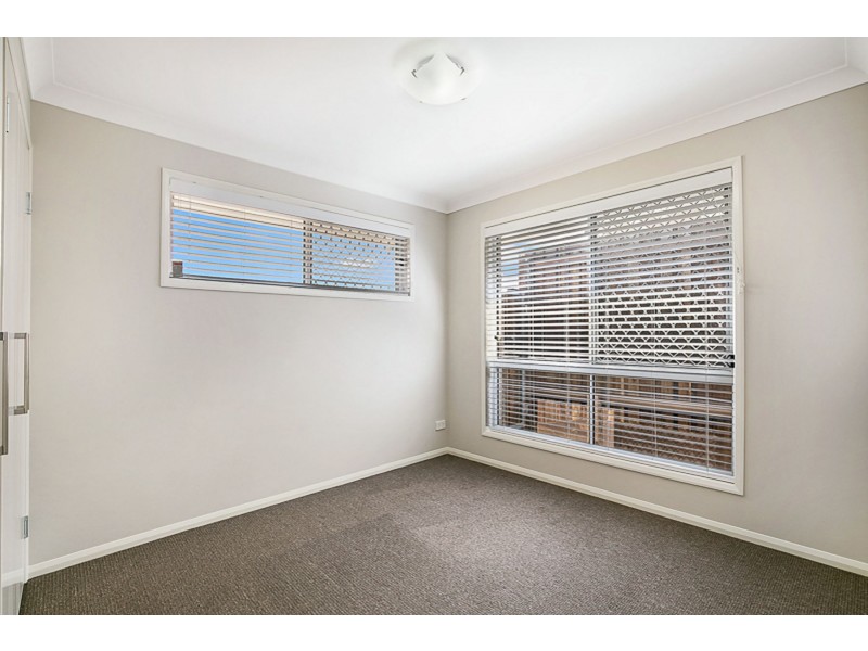 4/10 Furness Court, Kearneys Spring QLD 4350