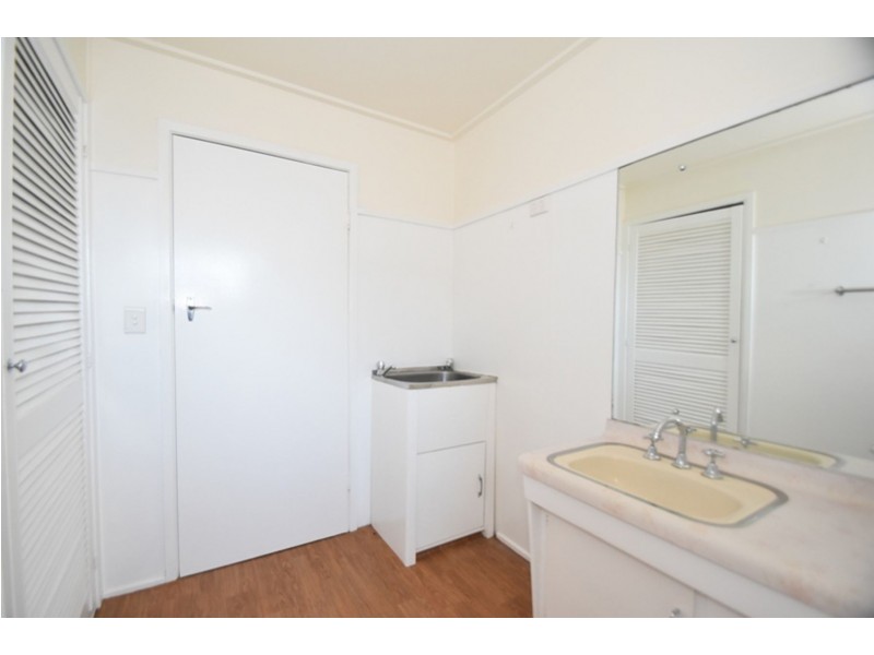 316a West Street, Kearneys Spring QLD 4350
