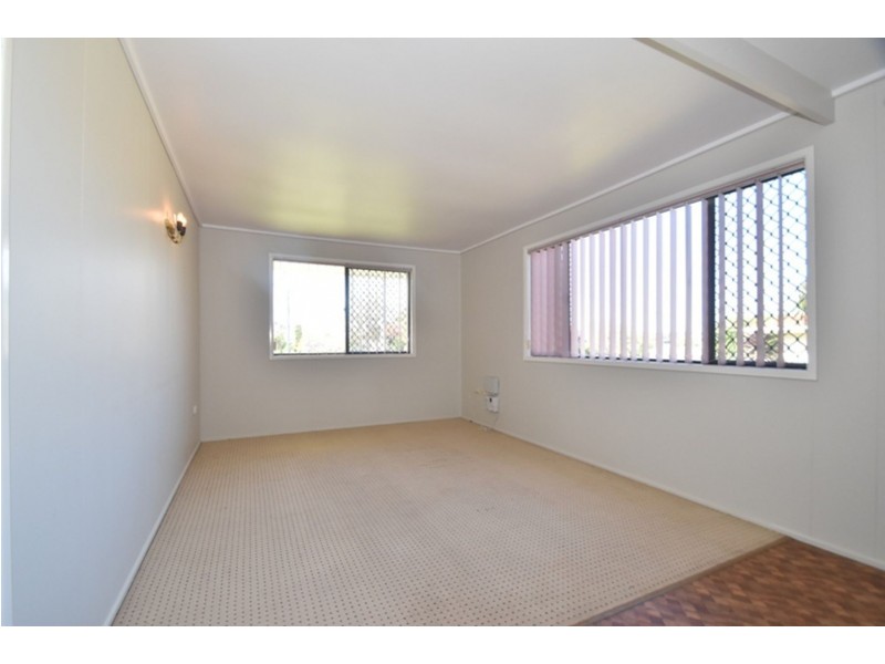 2/77 Knockator Crescent, Centenary Heights QLD 4350