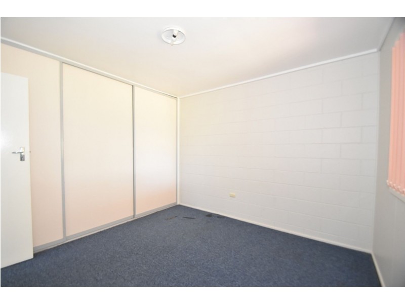 2/77 Knockator Crescent, Centenary Heights QLD 4350