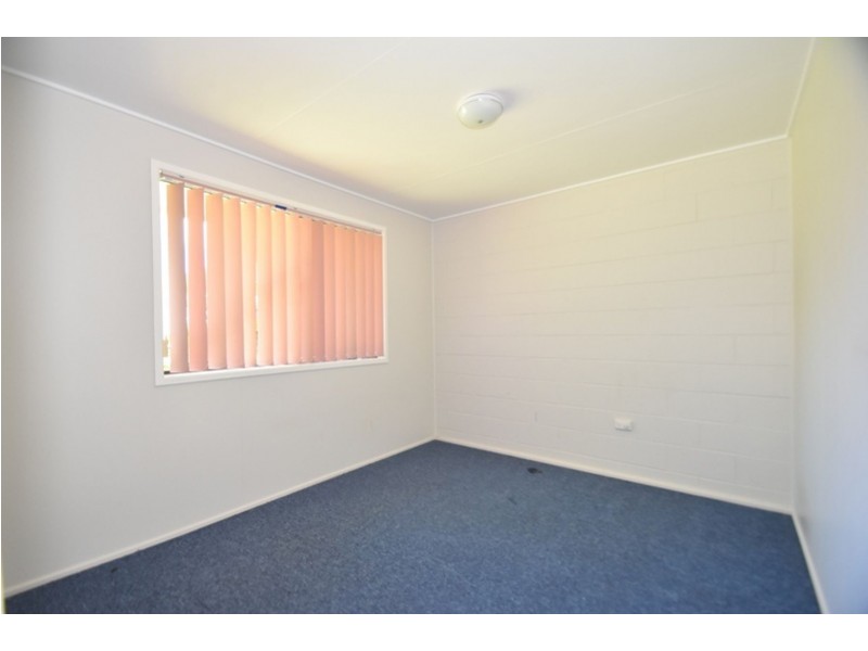 2/77 Knockator Crescent, Centenary Heights QLD 4350