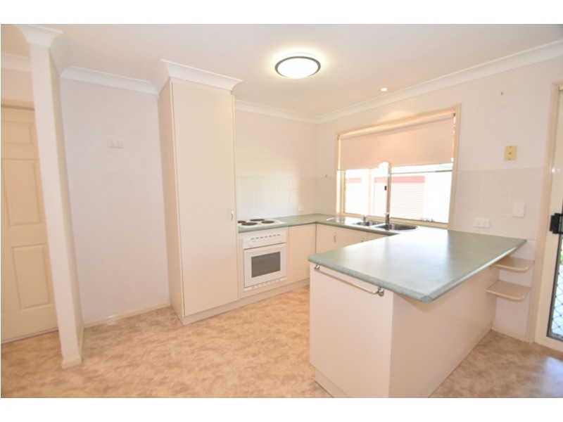 44 Barlow Street, Wilsonton QLD 4350