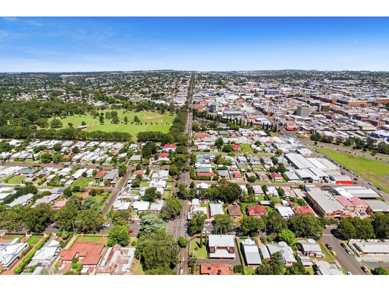 99 Campbell Street, Toowoomba City QLD 4350