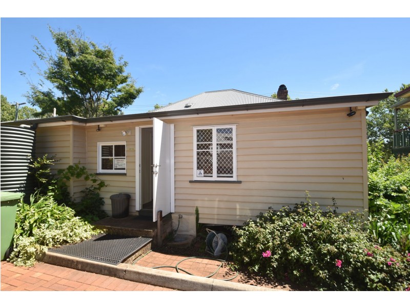 90 Herries Street, East Toowoomba QLD 4350