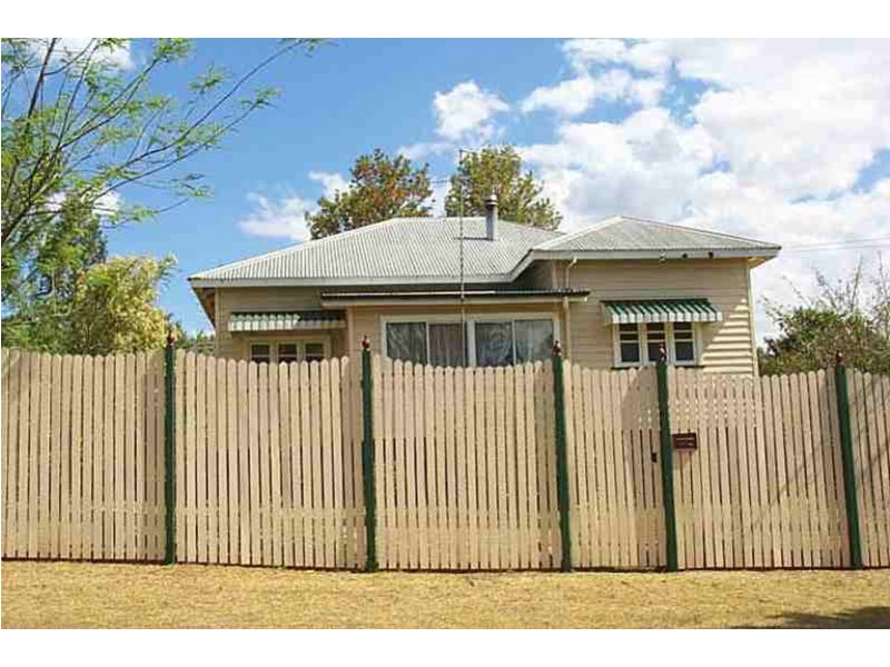 6 Perry Street, Harlaxton QLD 4350