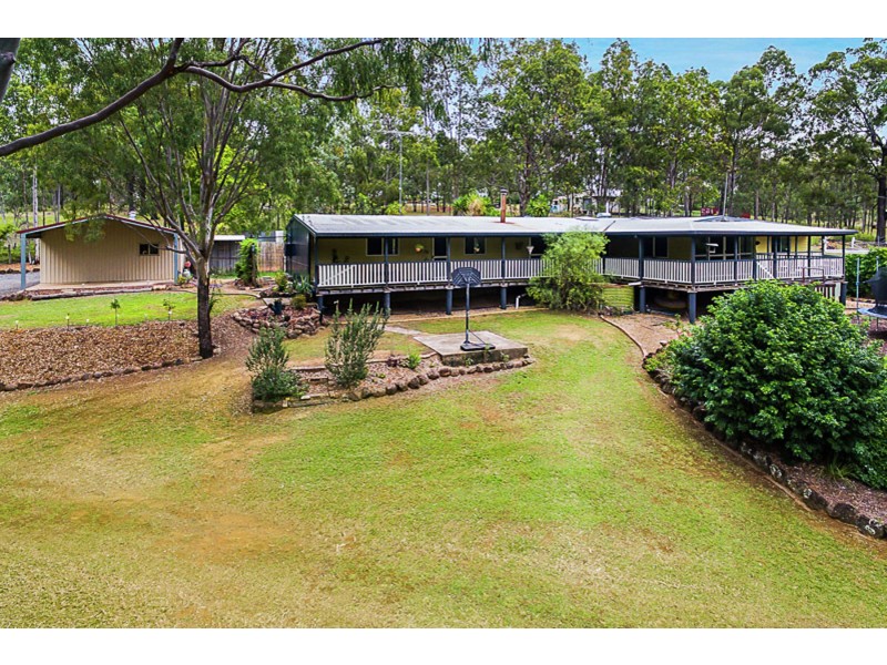 715 Murphys Creek Road, Upper Lockyer QLD 4352