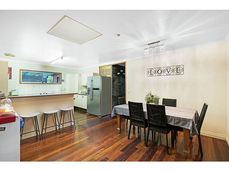 715 Murphys Creek Road, Upper Lockyer QLD 4352