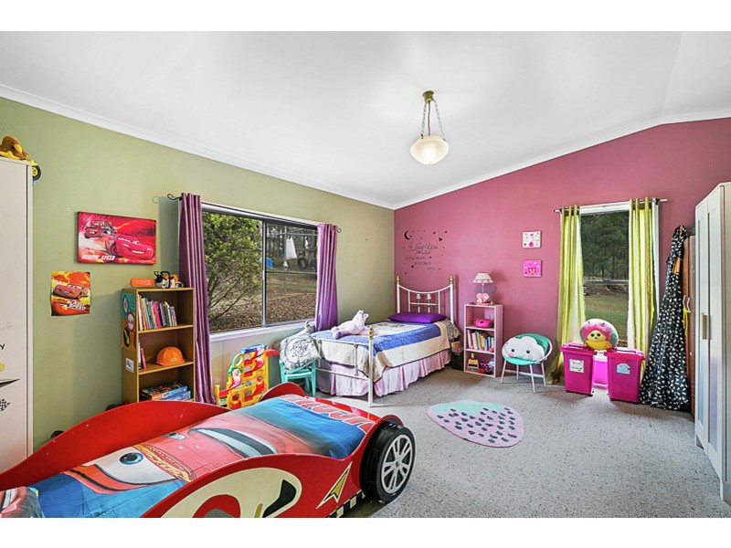 715 Murphys Creek Road, Upper Lockyer QLD 4352