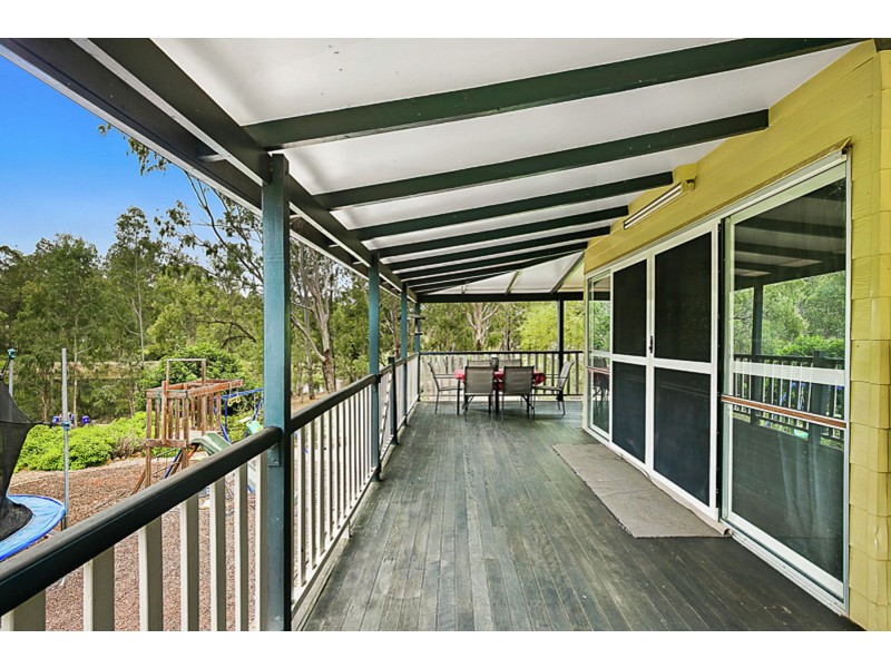 715 Murphys Creek Road, Upper Lockyer QLD 4352