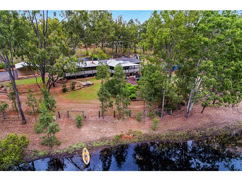 715 Murphys Creek Road, Upper Lockyer QLD 4352