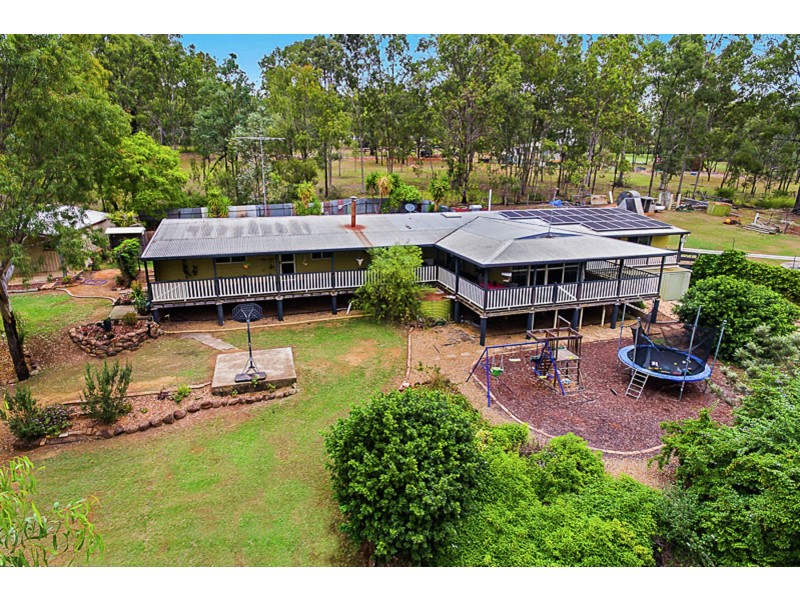 715 Murphys Creek Road, Upper Lockyer QLD 4352