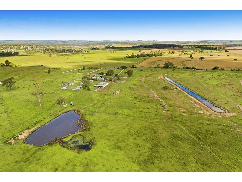 2322 Pechey-Maclagan Road, Goombungee QLD 4354