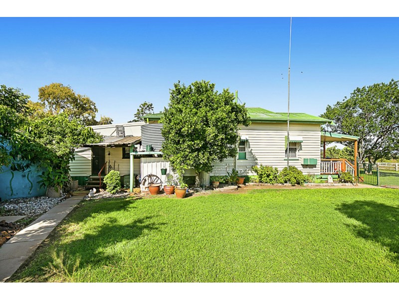 2322 Pechey-Maclagan Road, Goombungee QLD 4354