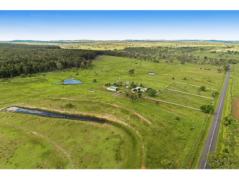 2322 Pechey-Maclagan Road, Goombungee QLD 4354