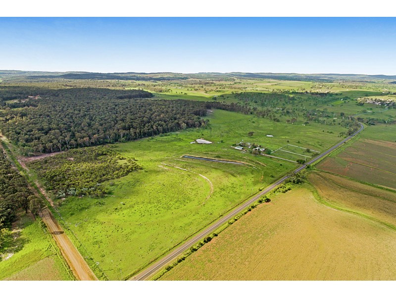2322 Pechey-Maclagan Road, Goombungee QLD 4354