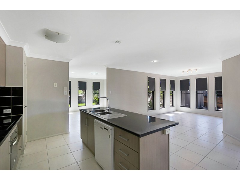 38 Whitman Street, Westbrook QLD 4350