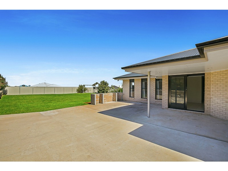38 Whitman Street, Westbrook QLD 4350