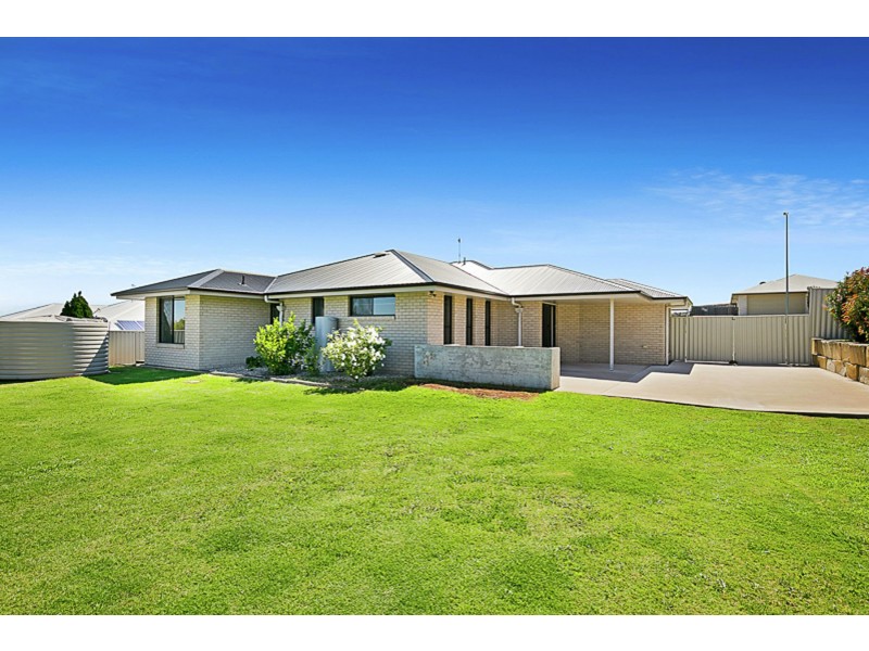 38 Whitman Street, Westbrook QLD 4350